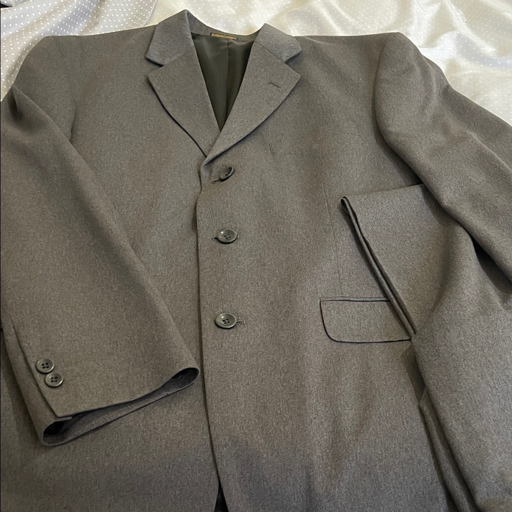 jf j.ferrar Men's Dark Charcoal Three-Button Suit Jacket and Pants